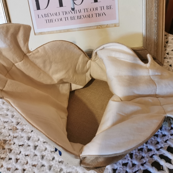 Potli chocolate pouch with beautiful floral design. - Picture 3 of 6